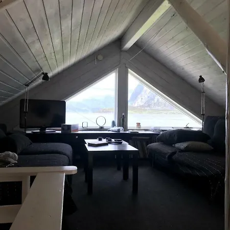 Holiday home Lofoten Unique Waterfront Cabin